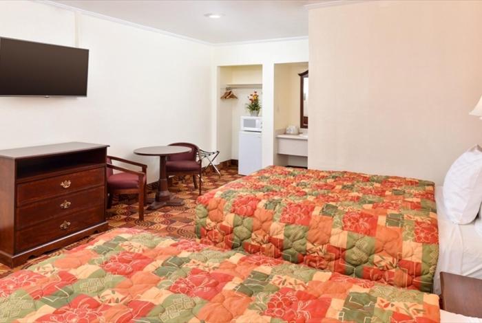 Double Room with Two Double Beds interior